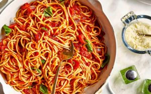 طرز تهیه ماکارونی ایرانی