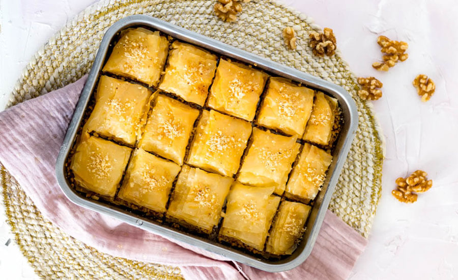 طرز تهیه باقلوا به سبک ایرانی