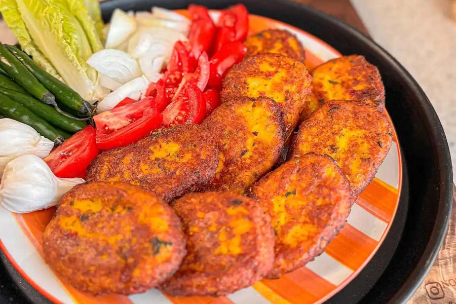 طرز تهیه کوکو سیب زمینی ترد و طلایی؛ ساده، خوشمزه و نوستالژیک